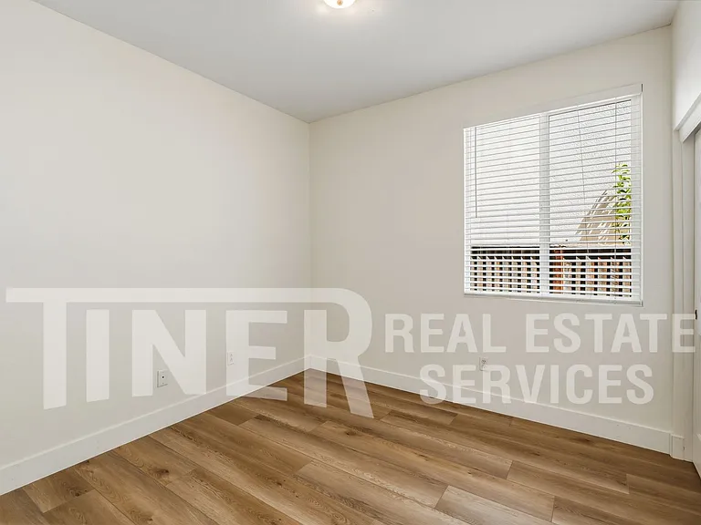 9716 Marianna Way — Photo 15