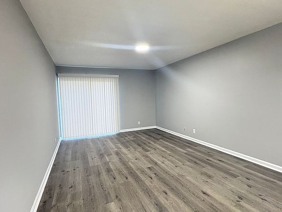 5th image of 1232 W 73rd St #184d22890