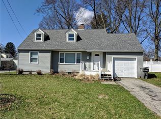 3302 Bears Den Rd, Youngstown, OH 44511