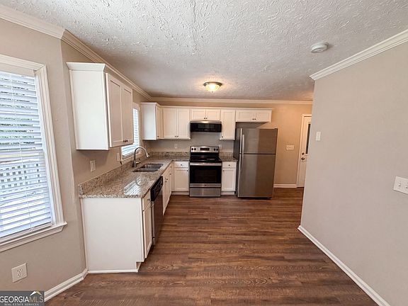 2nd image of 4078 Tara Ct