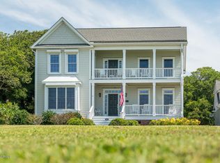 1605 Front St #A, Beaufort, NC 28516