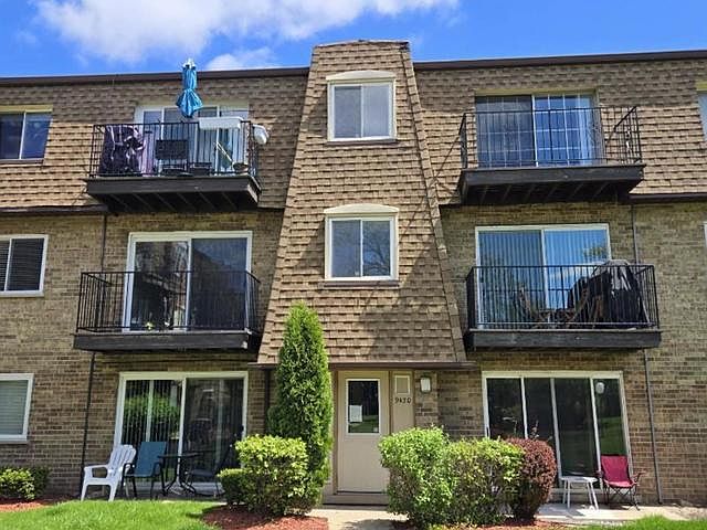 1st image of 9430 Bay Colony Dr APT 2N