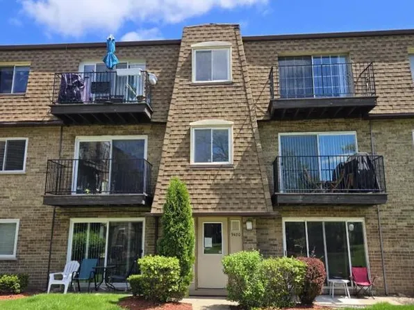 9430 Bay Colony Dr APT 2N, Des Plaines, IL 60016