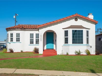 10300 S Saint Andrews Pl, Los Angeles, CA, 90047