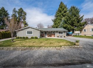 1377 1st St SE, East Wenatchee, WA 98802