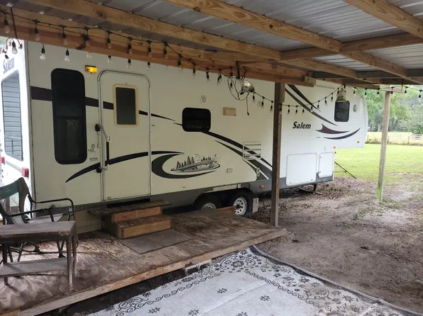 127 SW Bear Ln #Trailer, Fort White, FL 32038