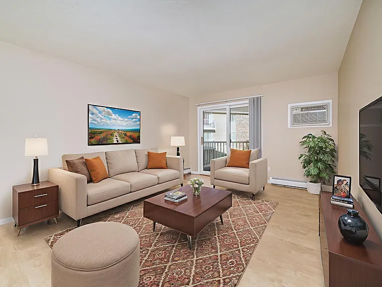 Golden Creek Apartments — Photo 26