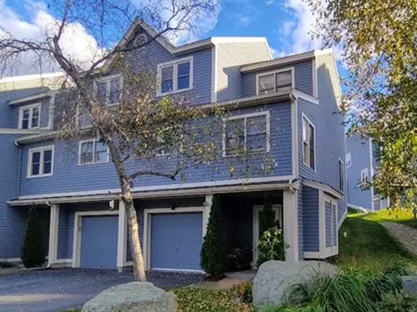 13 Oak Leaf Way, Peabody, MA 01960