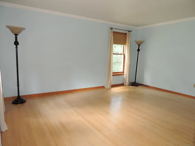 12 Cardinal Ln — Photo 6