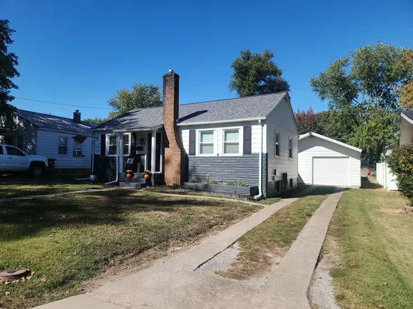 452 E Cedar Ave, Du Quoin, IL 62832