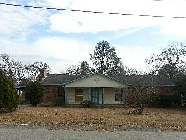 1st image of 2620 Carrington Dr