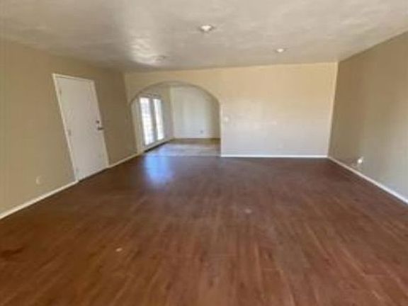 4th image of 40725 172nd St E