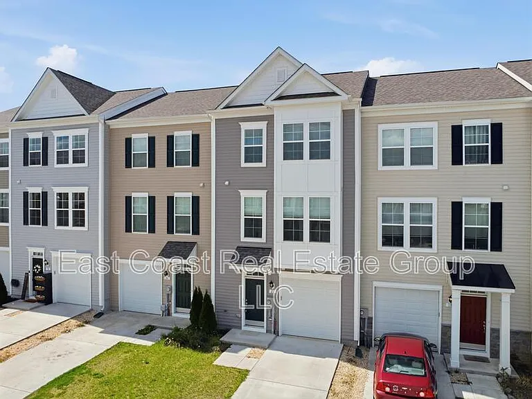 22 Kirby Ct — Photo 2