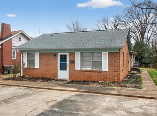 517 Grandin Rd, Charlotte, NC 28208