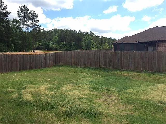 2nd image of 100 Bluewing Ln