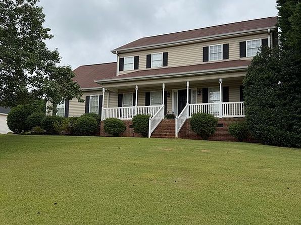 104 Brooke Lee Cir