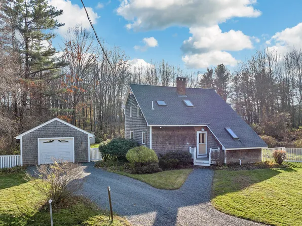 4 Poe Street, Portland, ME 04102