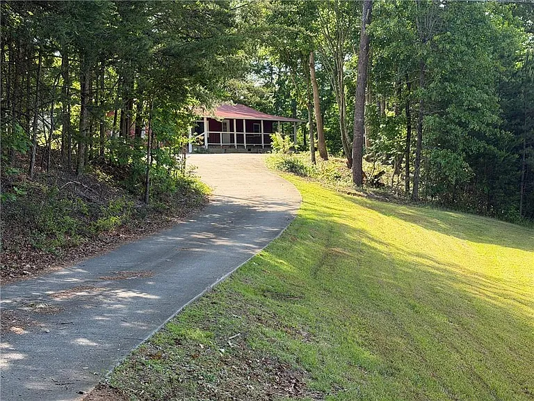 86 Robert Jones Rd — Photo 3