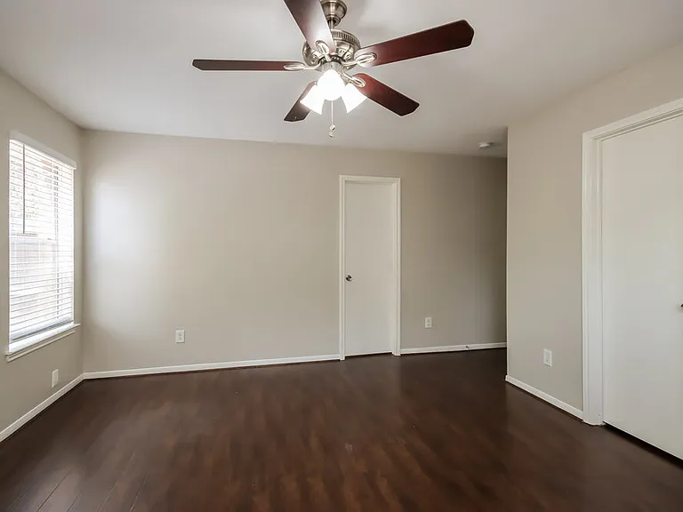 5015 Cupids Bower Ct — Photo 11