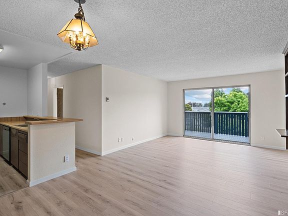 5th image of 101 Piccadilly Pl APT F