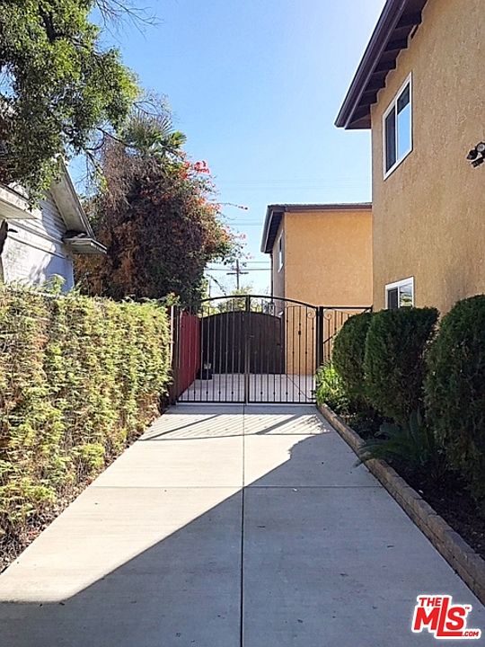 1st image of 344 Magnolia Ave APT D