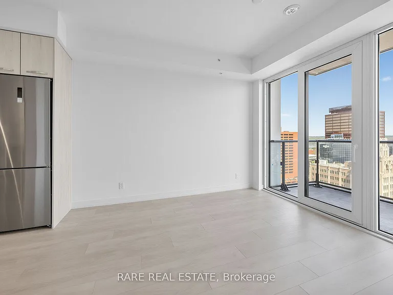 75 James St S #2104 — Photo 7