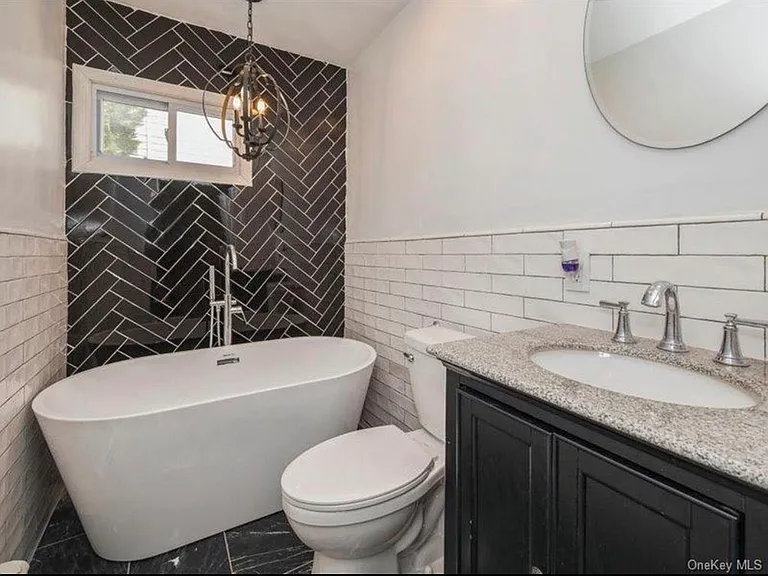 8 Crabtree Ln — Photo 10
