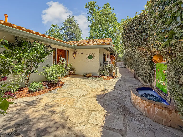 Courtyard patio with fountain