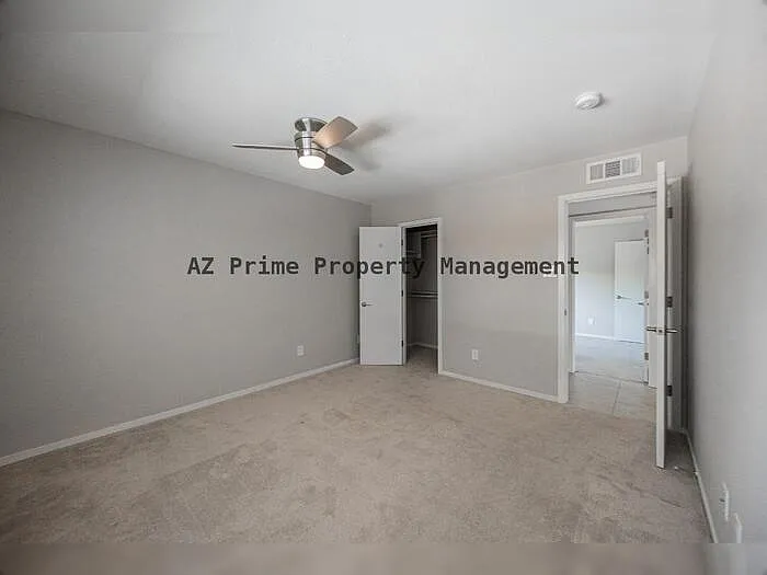 1218 E Carter Dr — Photo 16