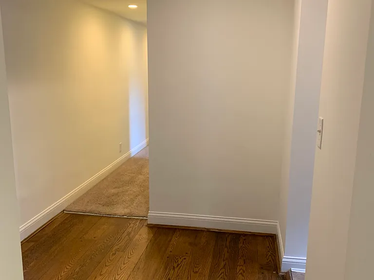 2534 Erie Ave #3 — Photo 6