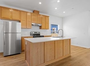 Blythe Village, Fresno, CA 93722