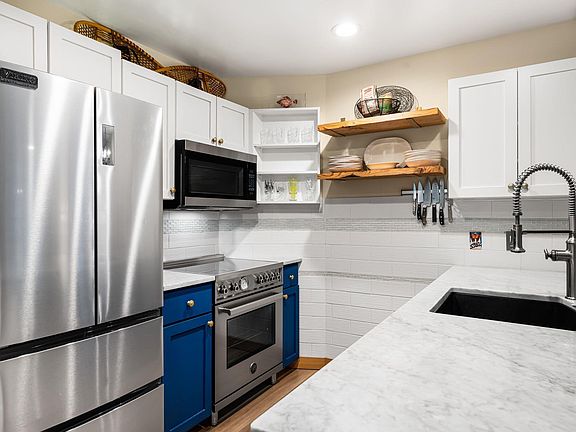 5th image of 124 Village Ln Suite 305