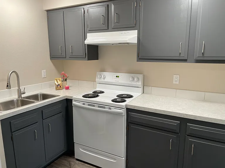 3829 Colby Ave #7 — Photo 8