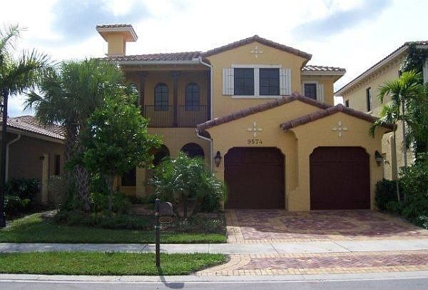 1st image of 9574 Ginger Ct