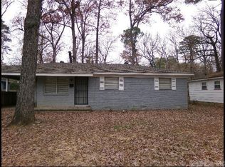 7018 Fairfield Dr, Little Rock, AR 72209