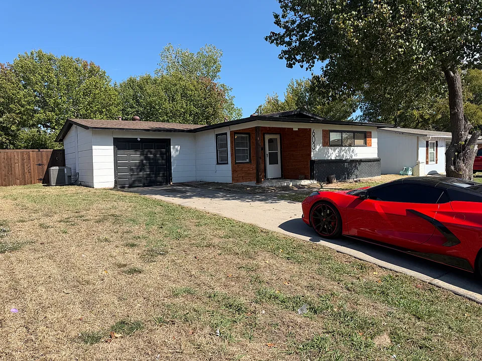 603 E Ridgewood Dr