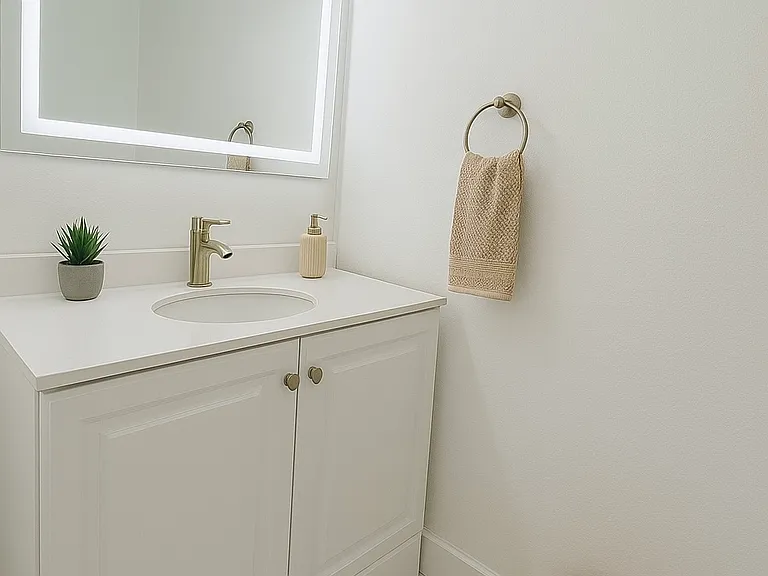 W 2nd Way — Photo 12