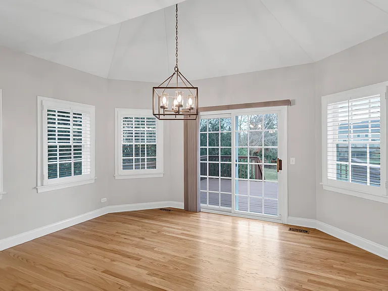 3N812 John Greenleaf Whittier Pl — Photo 35
