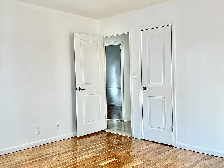 146-34 26th Ave #1 — Photo 12