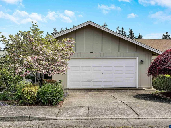 1663 Sunrise Cres NW, Salem, OR 97304