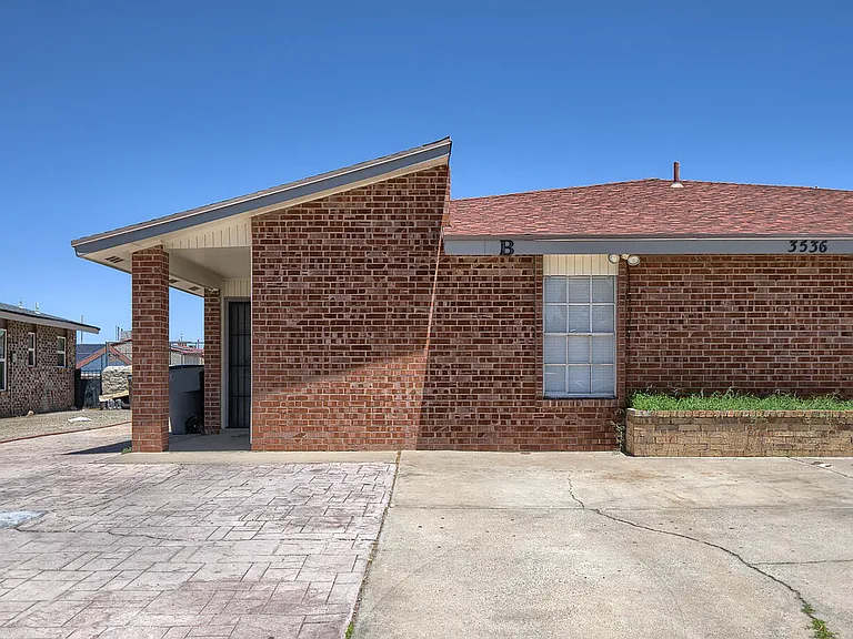 3536 E Glen Dr #B — Photo 1