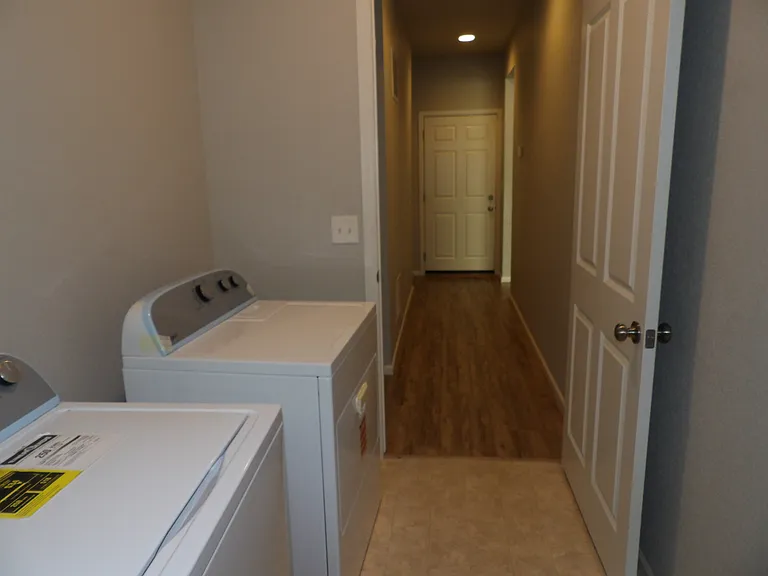 6520 Golden Briar Ln — Photo 11