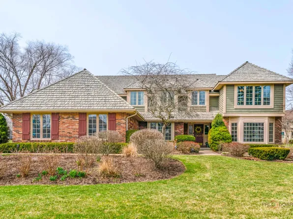 2424 Steeple Chase Cir E, Libertyville, IL 60048