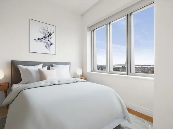 300 Ashland Place image 5 of 20