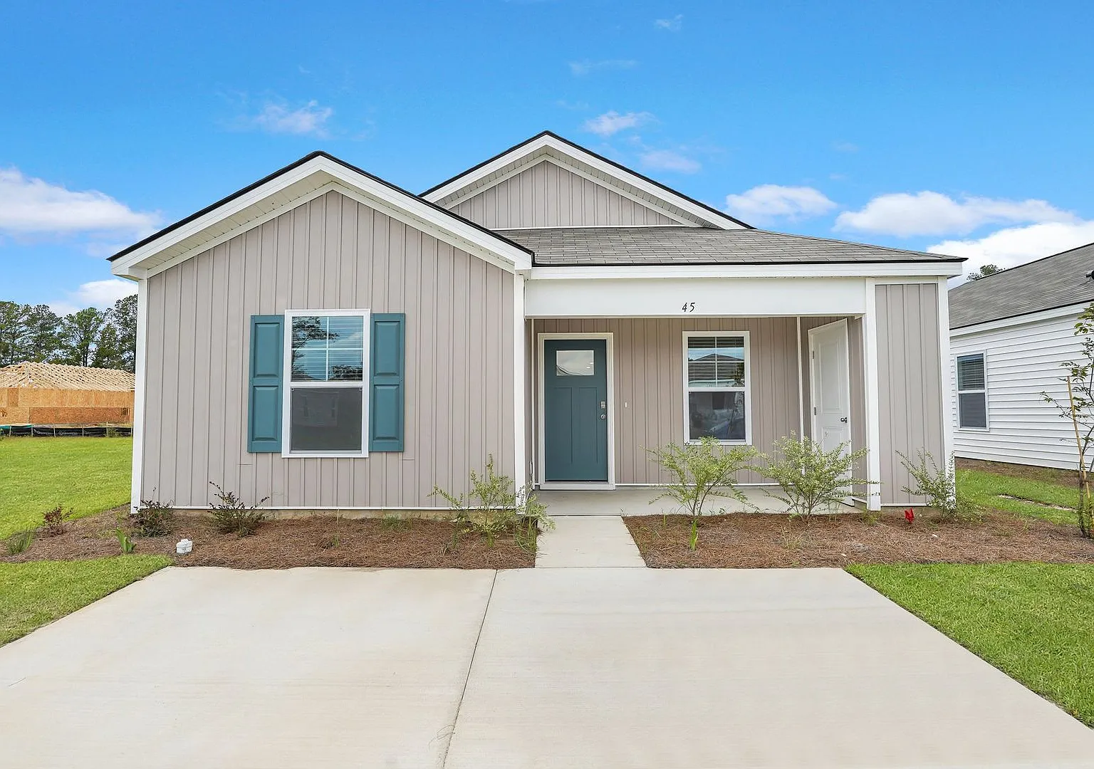 New Construction Home in High Demand Area! — Photo 4