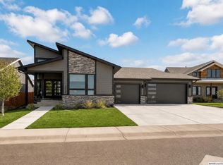2725 Nighthawk Dr, Laramie, WY 82072
