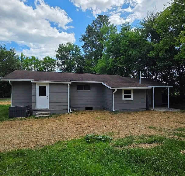 89 Susan Ln — Photo 20