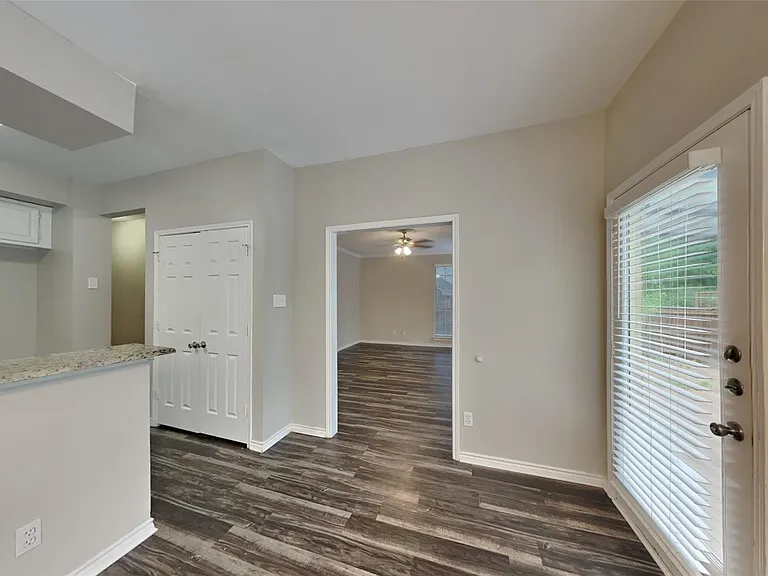 1701 Shiprock Dr — Photo 9