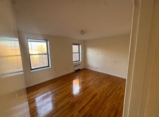 141-12 84th Dr #5, Jamaica, NY 11435