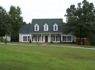 288 New Deal Rd, Jackson, TN 38305